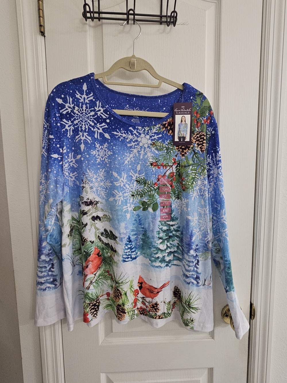 Gloria Vanderbilt Blue Winter Cardinal & Snowflake Crewneck Top